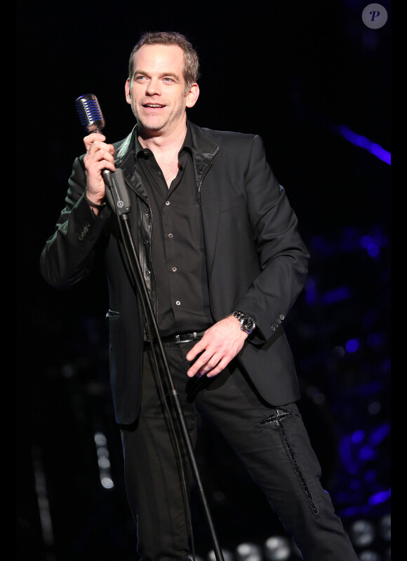 Garou en concert à l'Olympia de Paris le 30 janvier 2013.