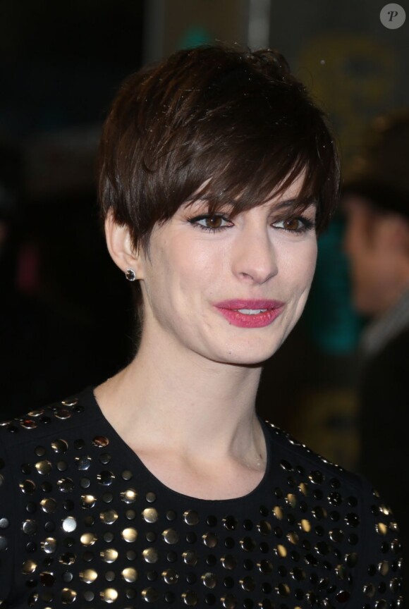 Anne Hathaway à la cérémonie des BAFTA à Londres le 10 février 2013.