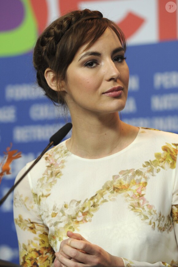 Louise Bourgoin face aux questions des journalistes pour La Religieuse en conférence de presse à Berlin, le 10 février 2013.