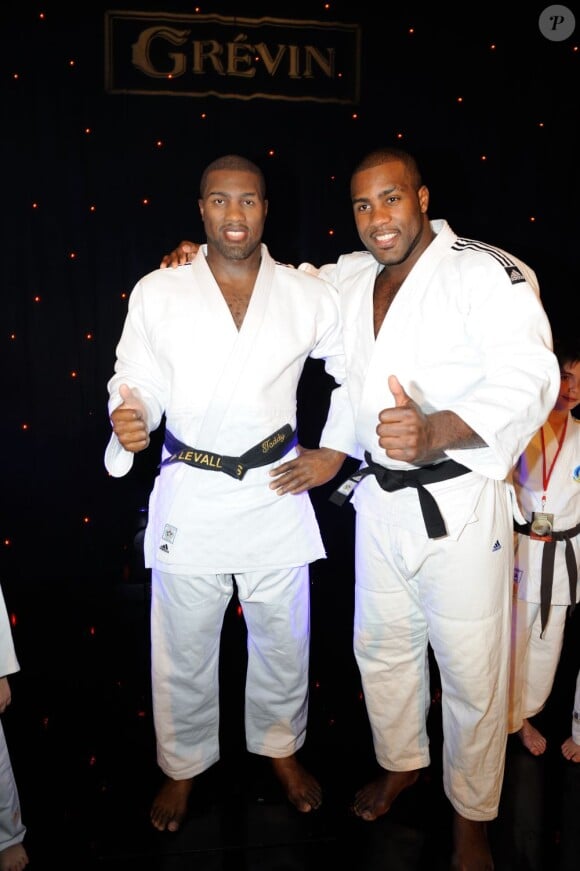 Teddy Riner lors de la présentation de sa statue de cire au musée Grévin, le 11 février 2013 à Paris