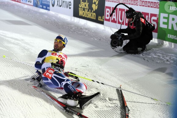 Martin Fourcade pouvait s'écrouler après avoir été sacré champion du monde de biathlon sur le 20 kilomètre à Nove Mesto en Répubique Tchèque le 14 février 2013