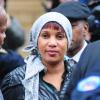 Nafissatou Diallo quitte le tribunal du Bronx à New York, le 10 décembre 2012, après la signature d'un accord financier mettant fin à l'affaire du Sofitel.