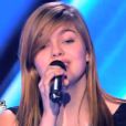La jeune Louane chante Un homme heureux de William Sheller dans The Voice 2 sur TF1 le samedi 16 février 2013
