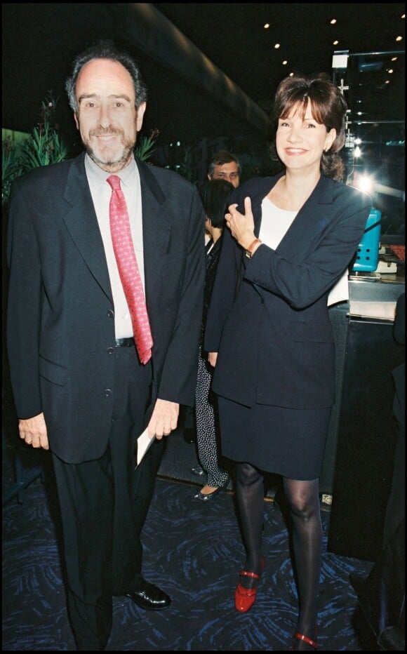 Claude-Michel Schönberg et Béatrice Schönberg lors de la première du film Le Hussard sur le toit, à Paris le 20 septembre 1995.