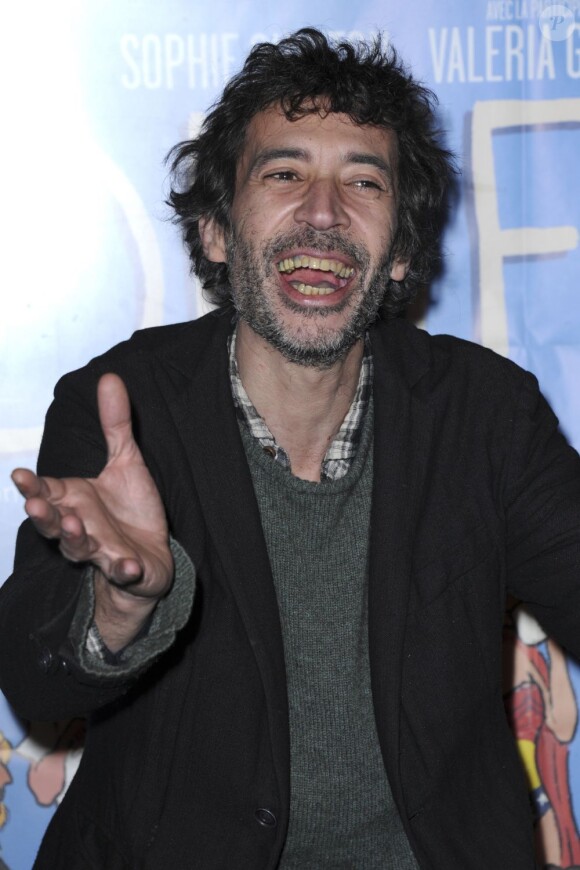 Eric Elmosnino délire joyeusement à l'avant-première du film Ouf de Yann Coridian au MK2 Bibliothèque a Paris le 19 février 2013.