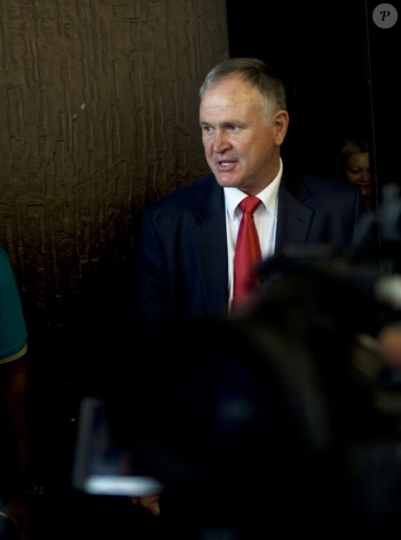 L'avocat d'Oscar Pistorius, Barry Roux, lors du second jour de l'audience d'Oscar Pistorius accusé du meurtre de sa compagne Reeva Steenkamp au tribunal de Pretoria le 20 février 2013