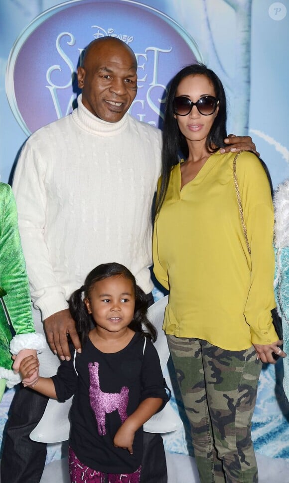 Mike Tyson, sa femme Lakiha et leur fille Milan le 20 octobre 2012 au AMC Loews Lincoln Square de New York