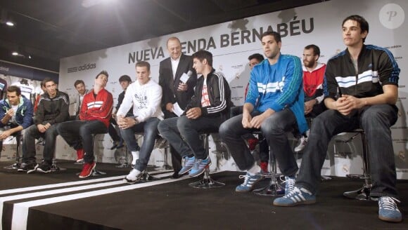 Les joueurs du Read de Madrid lors de l'inauguration de la nouvelle boutique Adidas au stade Santiago Bernabeu de Madrid le 21 février 2013