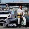 Lewis Hamilton présentait sa nouvelle voiture, la Mercedes AMG F1 W04 à Jerez le 4 février 2013 en compagnie de son coéquipier Nico Rosberg