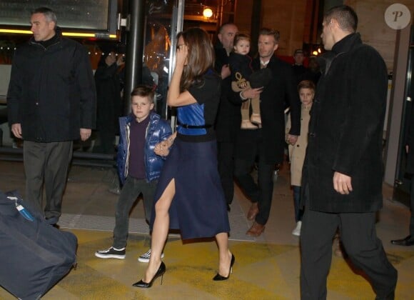 La famille Beckham à la Gare du Nord, à Paris, le 18 février 2013
