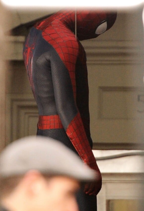 Andrew Garfield en homme-araignée sur le tournage de The Amazing-Spider-Man 2 à New York, le 25 février 2013.
