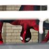 Andrew Garfield tête à l'envers sur le tournage de The Amazing-Spider-Man 2 à New York, le 25 février 2013.