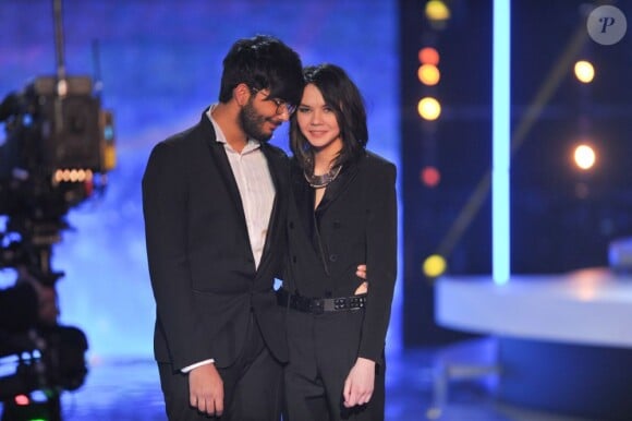 Florian et Sophie-Tith lors de la finale de la Nouvelle Star, mardi 26 février 2013 sur D8