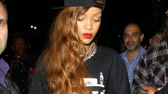 Rihanna : En boîte de nuit avec Chris Brown qui évoque leur séparation