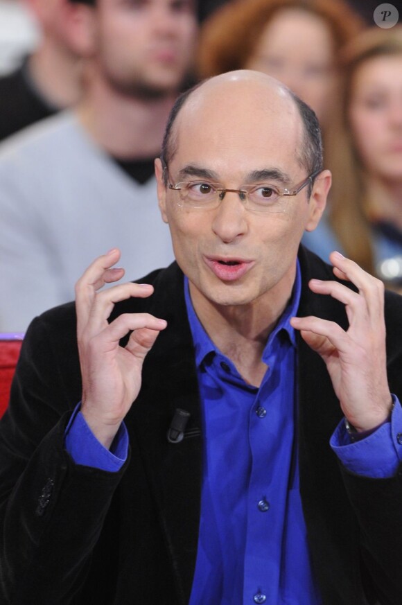 Bernard Werber - Enregistrement de l'émission Vivement Dimanche à Paris, le 27 février 2013 et qui sera diffusée le 3 Mars.