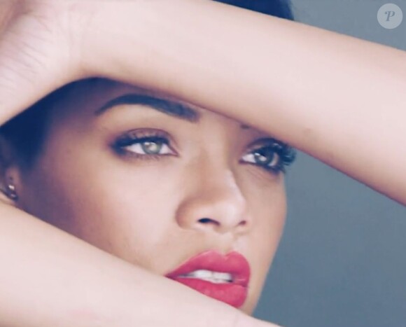 Rihanna lors du shooting pour le magazine Elle UK.