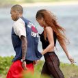 Rihanna avec Chris Brown à Hawaï, le 20 février 2013.