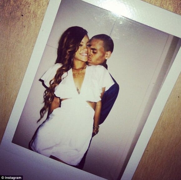 Rihanna a posté une photo d'elle et de Chris Brown sur son profil Instagram, le jour de son anniversaire, le 20 février 2013.