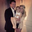 Jamie Lynn Spears en compagnie de son fiancé Jamie Watson et de sa fille Maddie Aldridge. Photo postée sur le profil Instagram de la chanteuse le 24 février 2013.