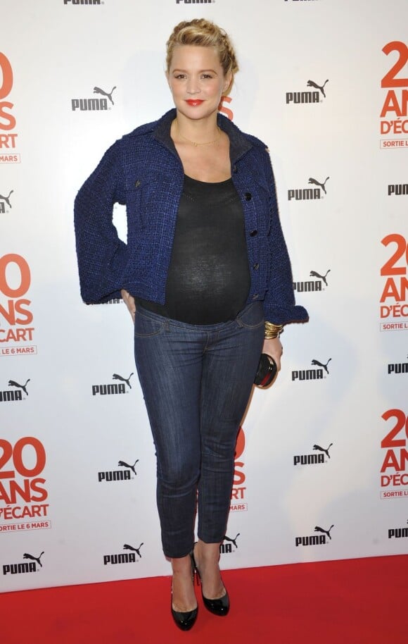 Virginie Efira enceinte et radieuse pour l'avant-première du film 20 ans d'écart au Gaumont Opéra Capucines à Paris, le 6 mars 2013.