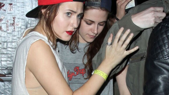 Kristen Stewart : Robert Pattinson absent, elle se console avec Taylor Lautner