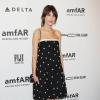 Alexa Chung lors du gala de l'amfAR à New York, le 6 février 2013.