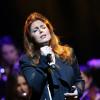 Isabelle Boulay au gala "2000 femmes chantent contre le cancer" à l'Olympia de Paris, le 7 mars 2013.