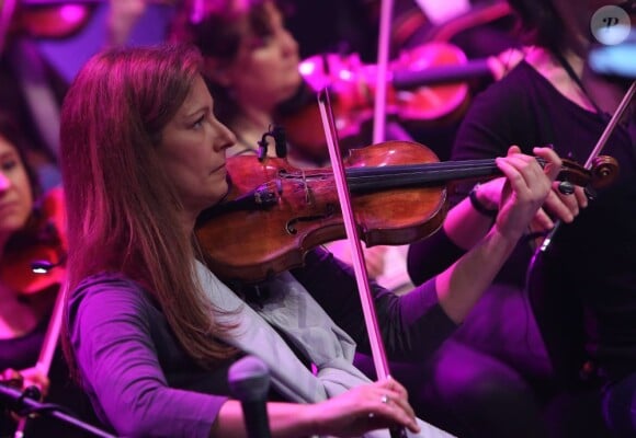 Anne Gravoin aau gala "2000 femmes chantent contre le cancer" à l'Olympia de Paris, le 7 mars 2013.