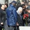 La mère de Daniel Darc au cimetière Montmartre à Paris le 14 mars 2013, pour l'inhumation de son fils.