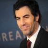 Sacha Baron Cohen lors de la première new-yorkaise des Misérables le 10 décembre 2012, incarnera Freddie Mercury à l'écran.