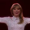 La jeune Taylor Swift, sur scène, pour le premier concert de sa tournée intitulée Red Tour, dans le Nebraska, le 13 mars 2013.
