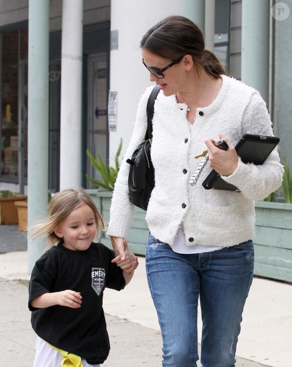 Jennifer Garner emmène son adorable petite Seraphina a son cours de karaté à Santa Monica, le 15 mars 2013