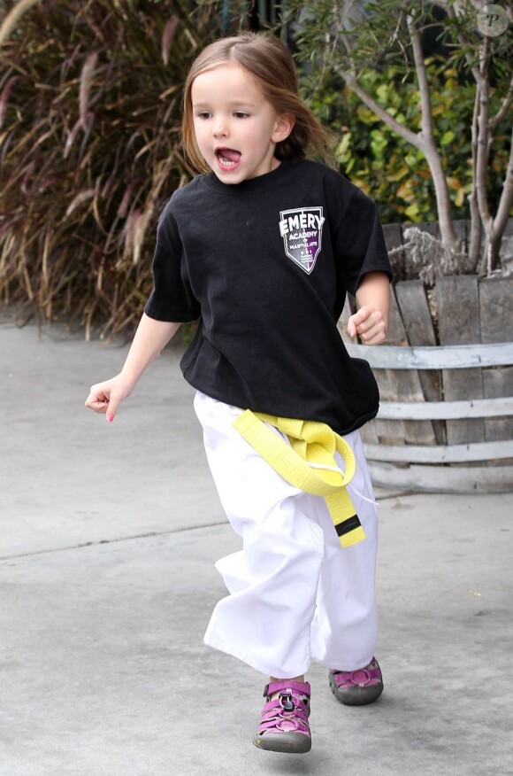Seraphina se rend à son cours de karaté à Santa Monica, le 15 mars 2013