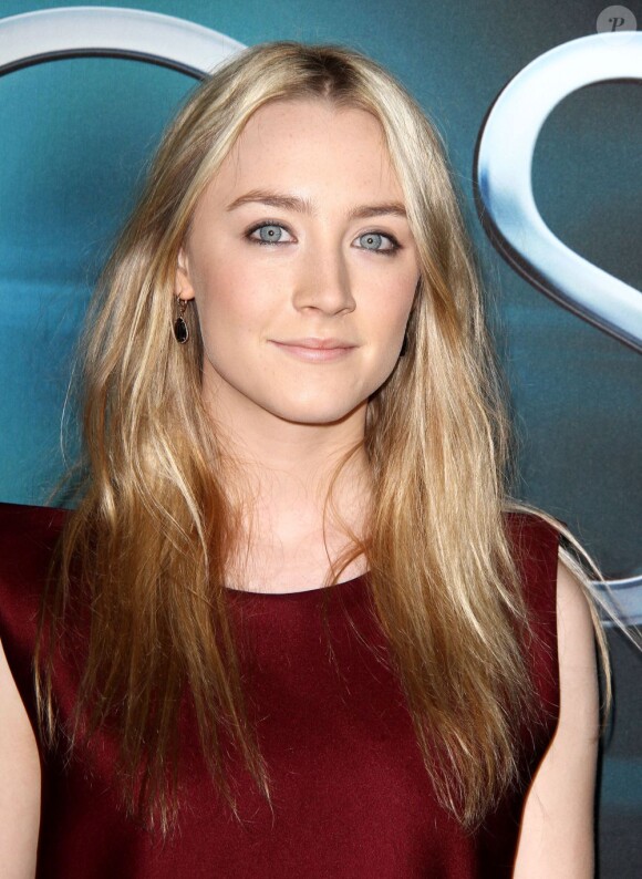 Saoirse Ronan et ses yeux magnifiques à la première du film Les Âmes Vagabondes (The Host) au ArcLight Theatre, Los Angeles, le 19 mars 2013