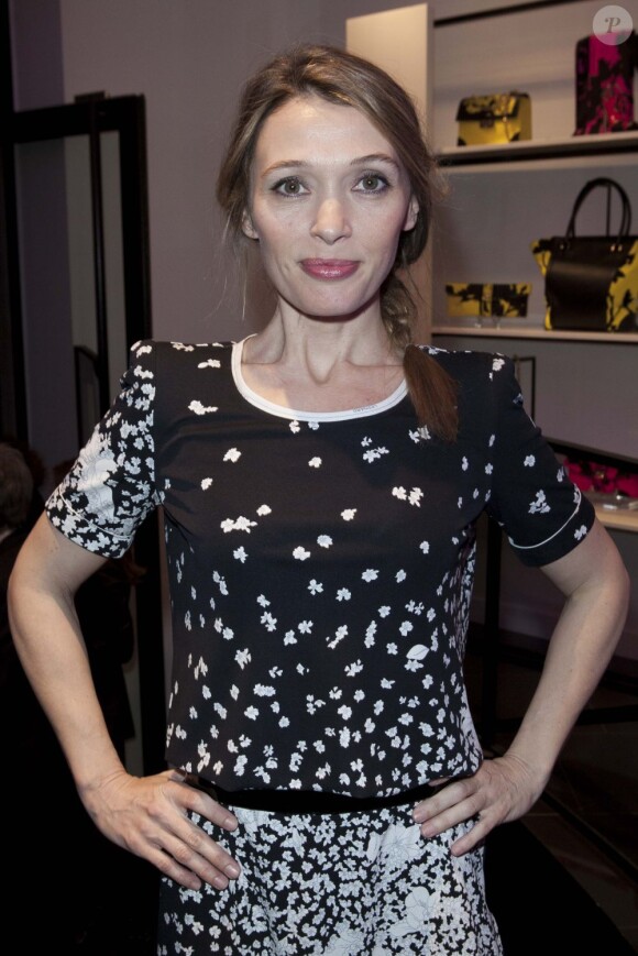 Anne Marivin lors de l'inauguration de la boutique Leonard à Paris le 21 mars 2013