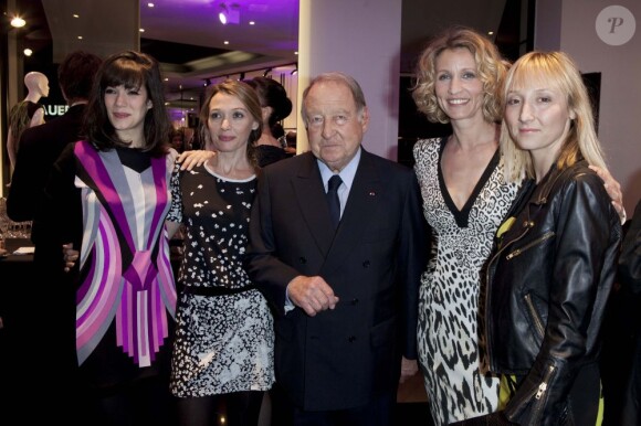 Mélanie Doutey, Anne Marivin, Daniel Tribouillard, Alexandra et Audrey Lamy lors de l'inauguration de la boutique Leonard à Paris le 21 mars 2013