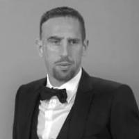 Équipe de France : Ribéry, Benzema, Ménez, glamour en costumes Smalto