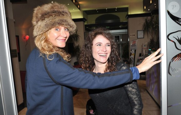 Julie Ferrier et Elsa Lunghini lors de la soirée de clôture du Festival 2 Cinéma de Valenciennes le 24 mars 2013.