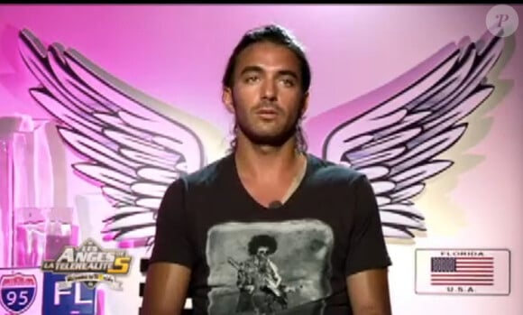 Thomas dans Les Anges de la télé-réalité 5 sur NRJ 12 le lundi 25 mars 2013