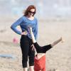 Marcia Cross a fêté le 25 mars 2013 ses 51 ans. L'actrice a passé sa journée sur la plage avec ses filles Eden et Savannah à Santa Monica.