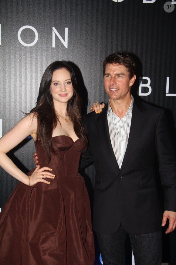 Tom Cruise et Andrea Riseborough ravissants à l'avant-première du film Oblivion à Rio de Janeiro, le 27 mars 2013.