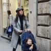 Elisabetta Gregoraci, femme de l'homme d'affaires Flavio Briatore, sa soeur Marzia, et son fils Falco à Rome, le 27 mars 2013.