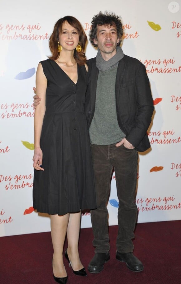 Valérie Bonneton et Eric Elmosnino lors de l'avant-première du film Des gens qui s'embrassent à Paris au Gaumont Marignan le 1er avril 2013