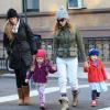 Sarah Jessica Parker, la nounou et ses deux filles Marion et Tabitha dans les rues de New York. Le 13 mars 2013.