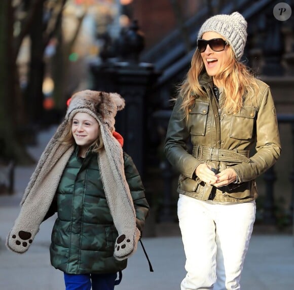 Sarah Jessica Parker emmène son fils James à l'école, à New York, le 13 mars 2013.