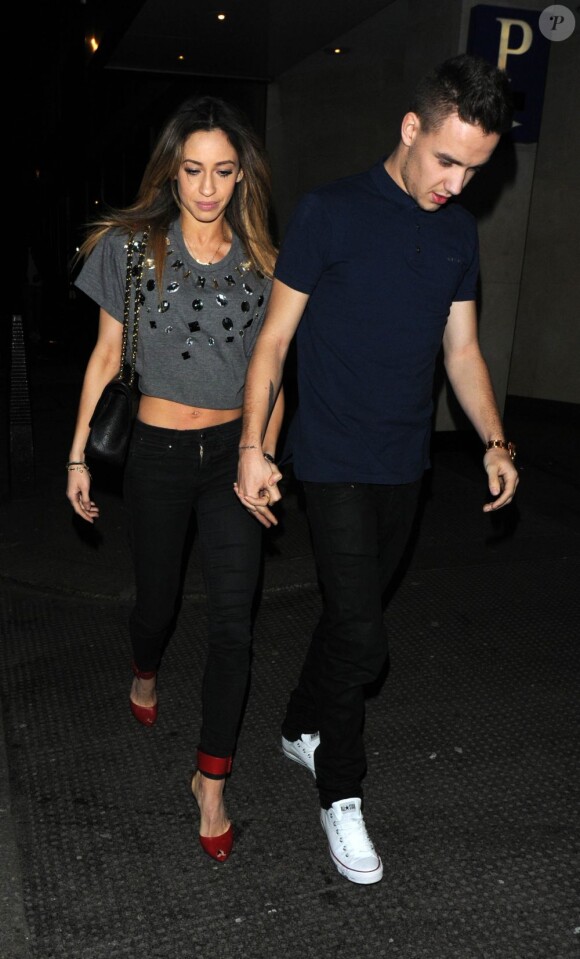 Liam Payne (One Direction) et sa petite amie Danielle Peazer quittent un club à Londres, le 2 avril 2013.