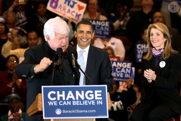 Le sénateur Ted Kennedy et sa nièce Caroline Kennedy font campagne pour Barack Obama le 4 février 2008 dans le New Jersey.
