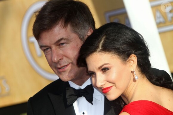 Alec Baldwin et son épouse Hilaria Thomas, à la 19e cérémonie des SAG Awards 2013 à Los Angeles, le 27 janvier 2013.