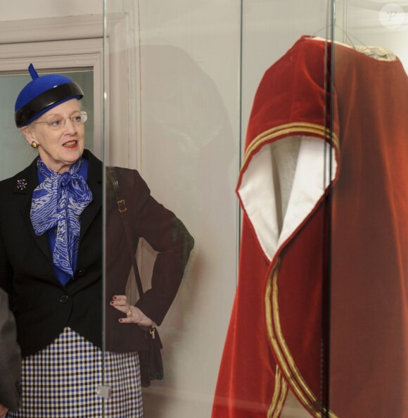 La reine Margrethe II de Danemark, costumière de talent et renommée, au vernissage de l'exposition Chasubles, l'église et l'artiste, à Copenhague le 6 avril 2013.