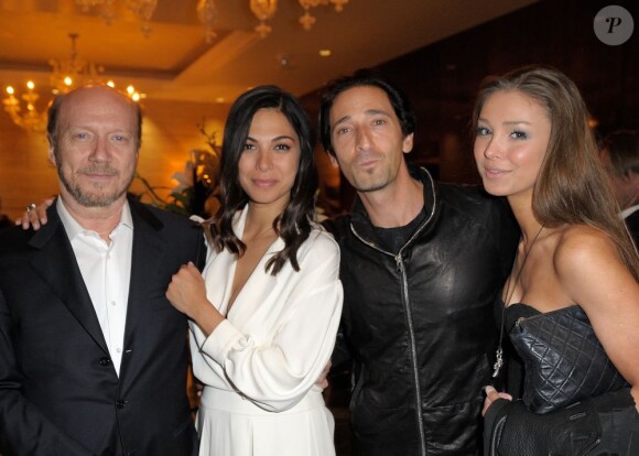 Moran Atias, Adrien Brody et Lara Lieto à Beverly Hills à Los Angeles le 9 avril 2013 pour l'anniversaire de la première
